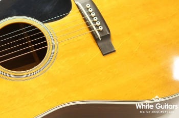 Custom Shop D-28 Premium Grade Bearclaw Sitka Spruce / Madagascar Rosewood